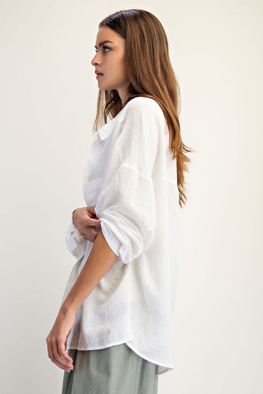 Women's linen-blend relaxed fit button-down shirt with spread collar and long sleeves