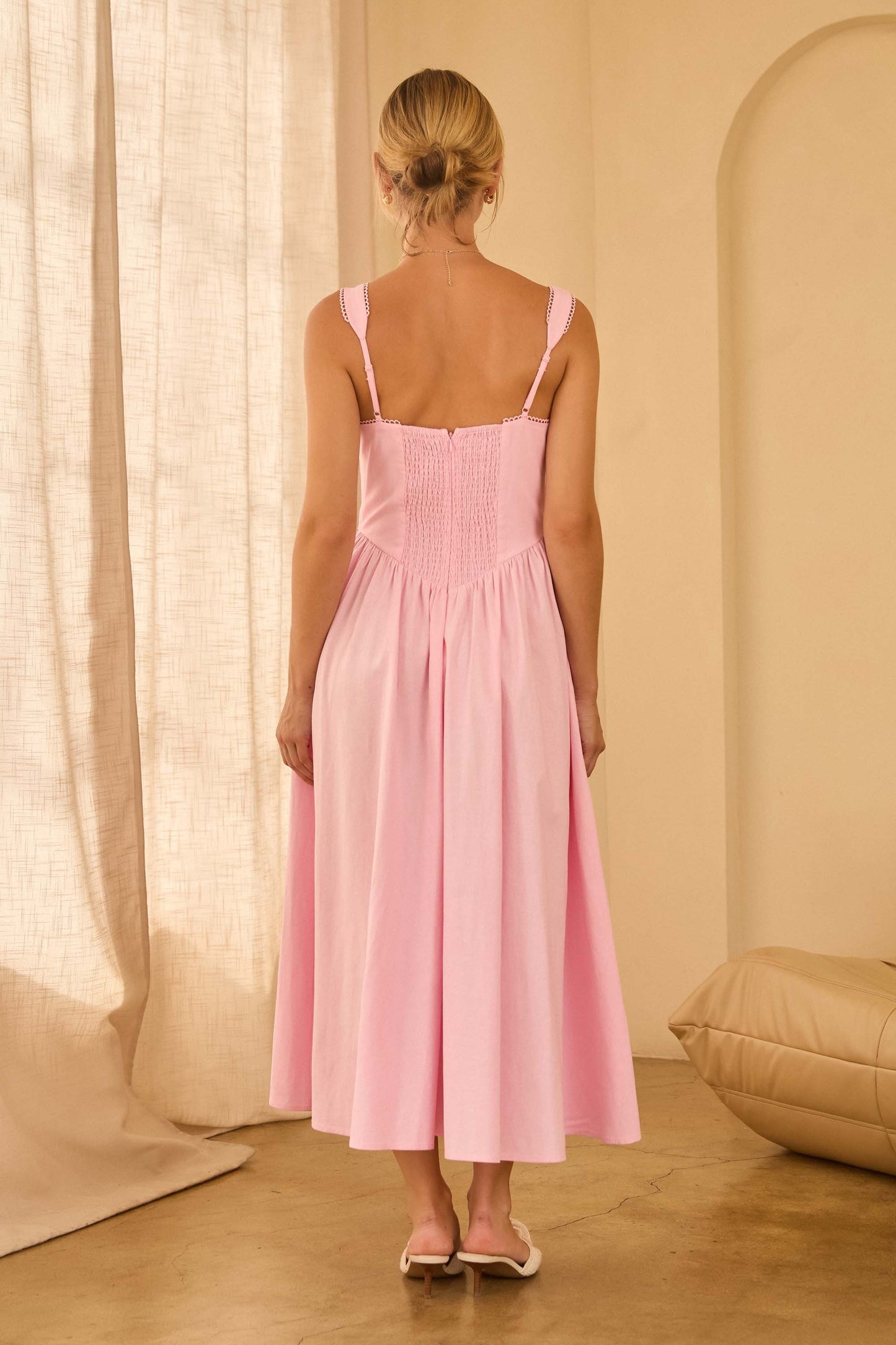 Sleeveless square neck midi dress with princess-waist seam