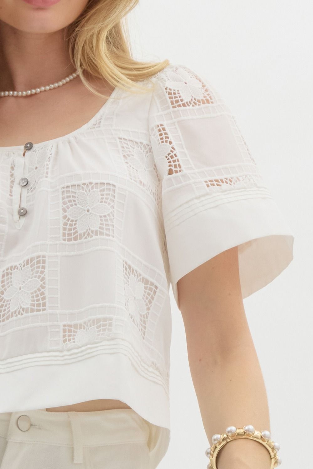 Amara – A Chic and Feminine Crochet Crop Top