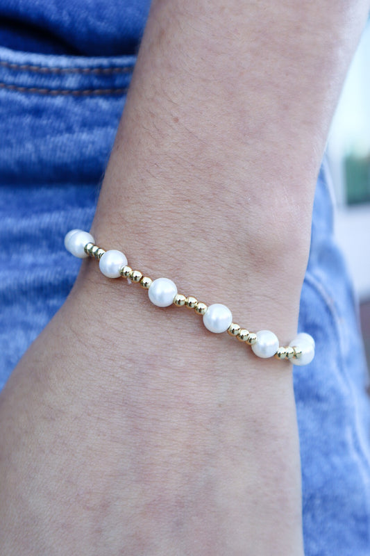 14k gold-filled beaded bracelet with genuine freshwater pearls, perfect for everyday elegance