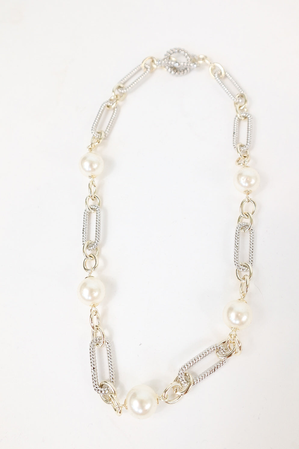 Sloane Pearl Necklace