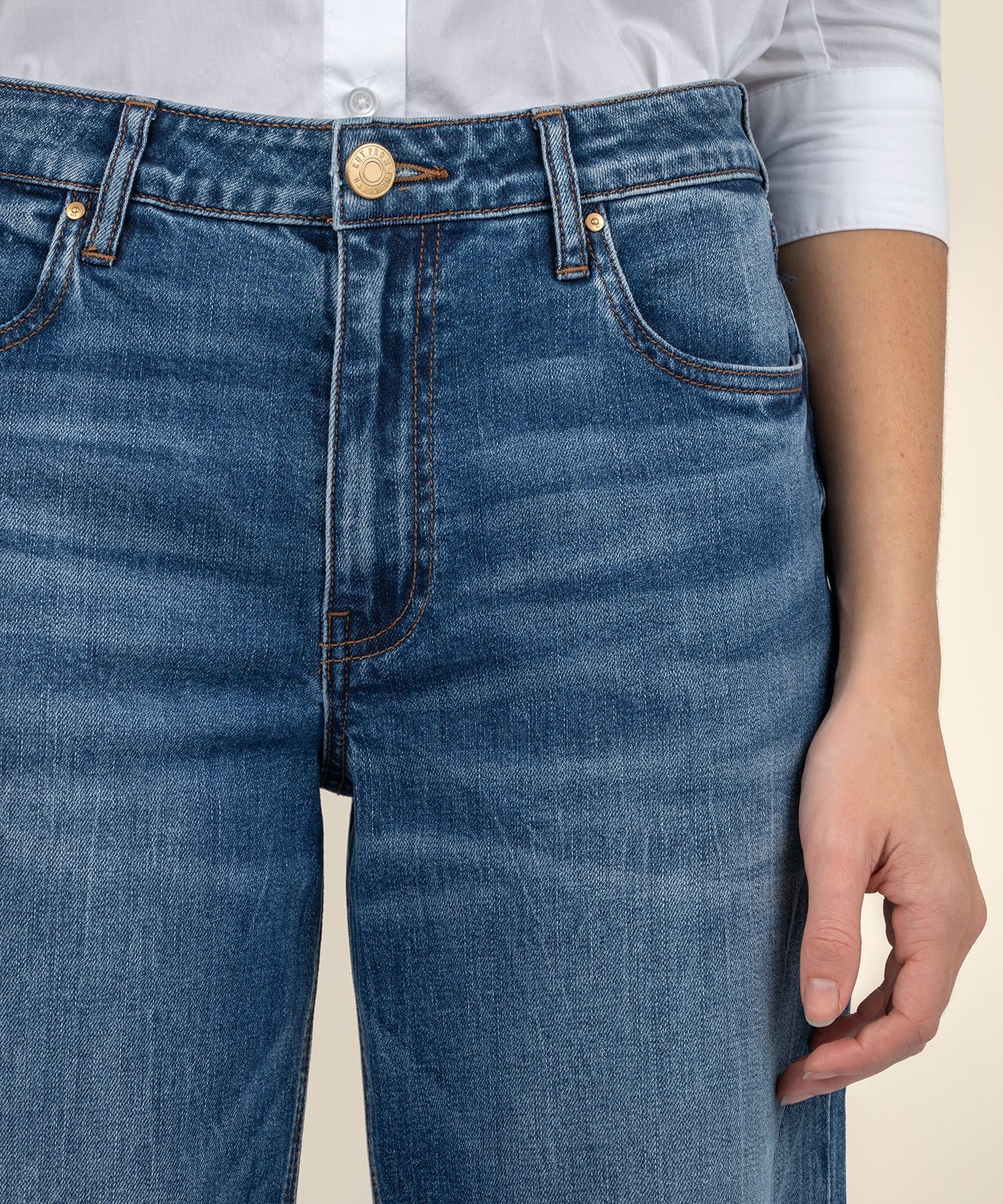 Ashley High Rise Slouchy Barrel Leg