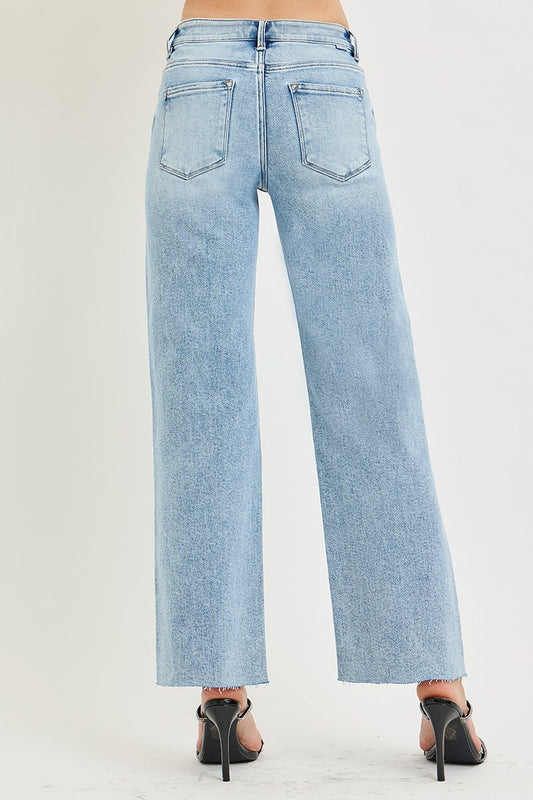 Coastal Ease Cropped Straight-Leg Jeans