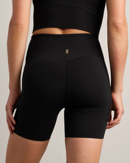 Rhone Revive 6" Short