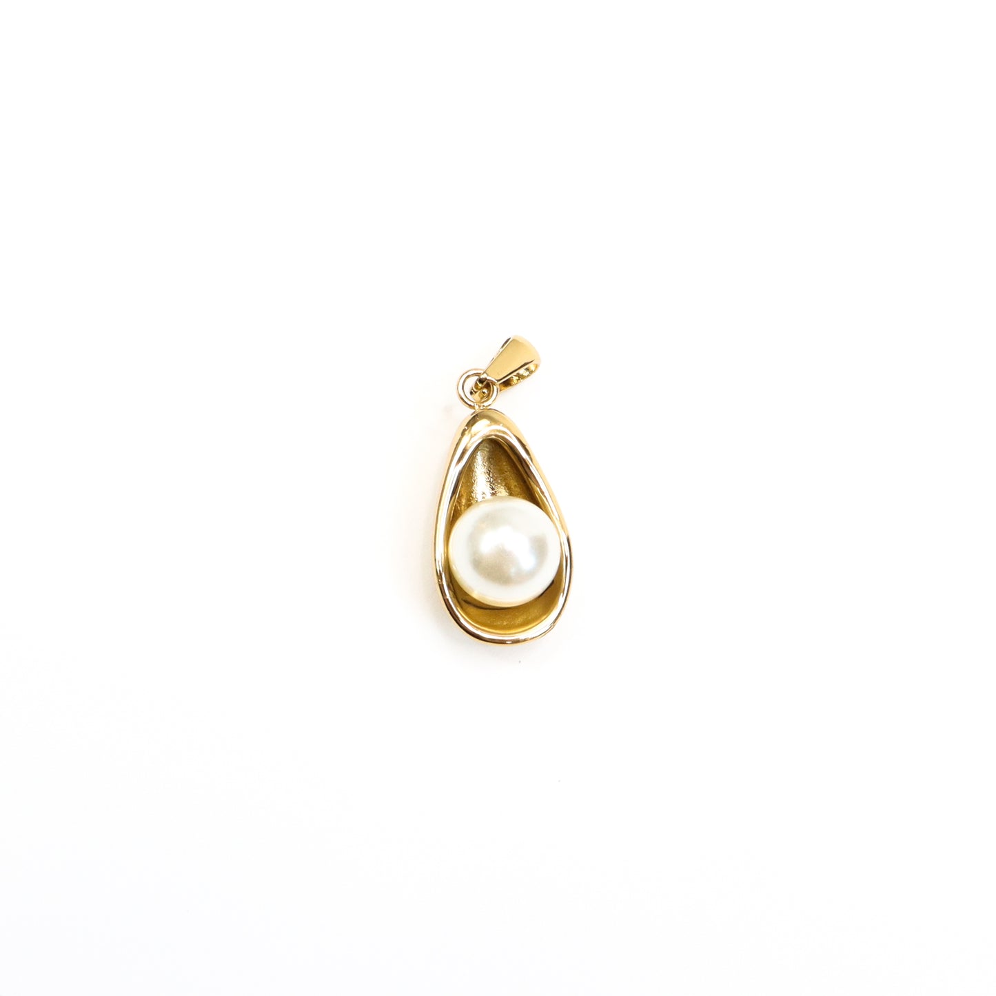 Scarf_Charm_Pearl