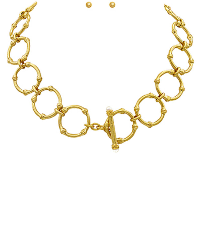 Aurelia Bold Link Toggle Necklace