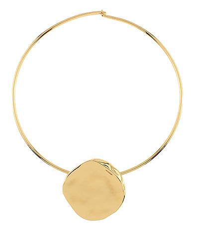 The Nova choker makes a bold yet refined statement with its sleek arrangement of oversized gold disks.