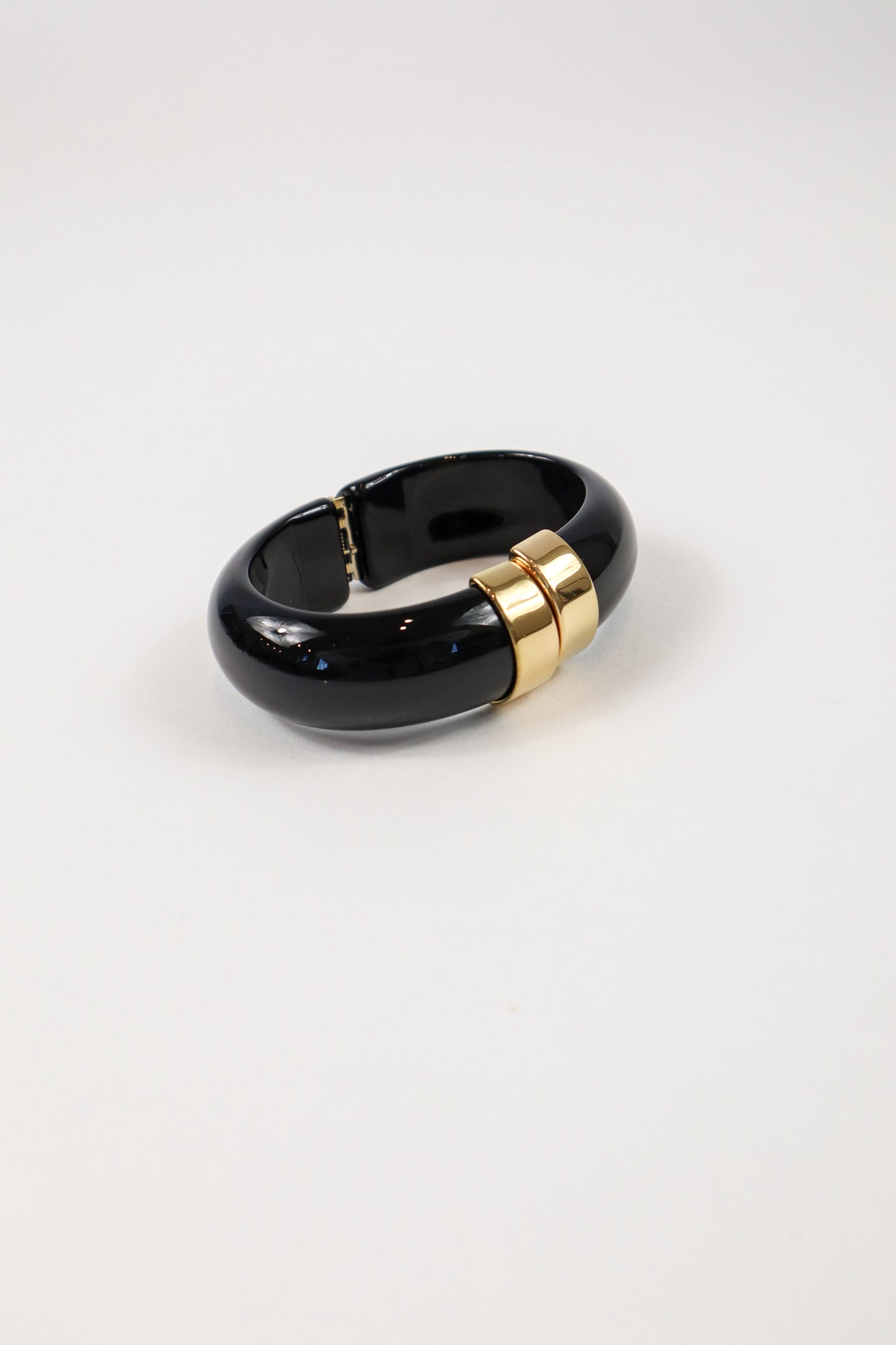 The Sienna Luxe Hinge Bangle