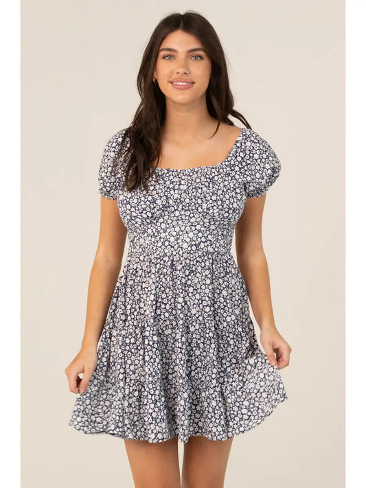 Short-sleeved mini dress with a ditsy floral print and V-neckline