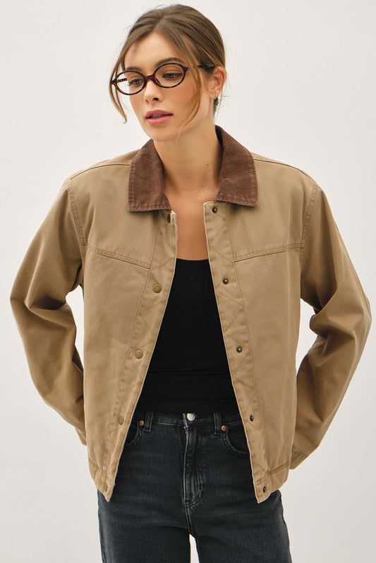Rugged yet refined, the Henrietta barn jacket combines structured canvas with a corduroy collar for timeless utility style.