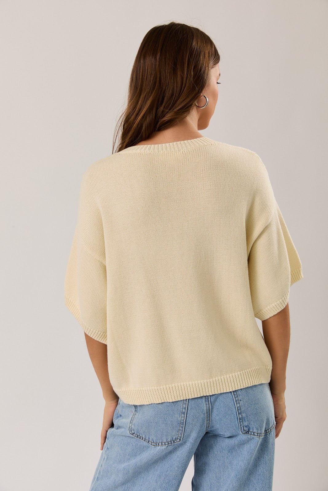 Round neck short sleeve sweater top with anchor graphic