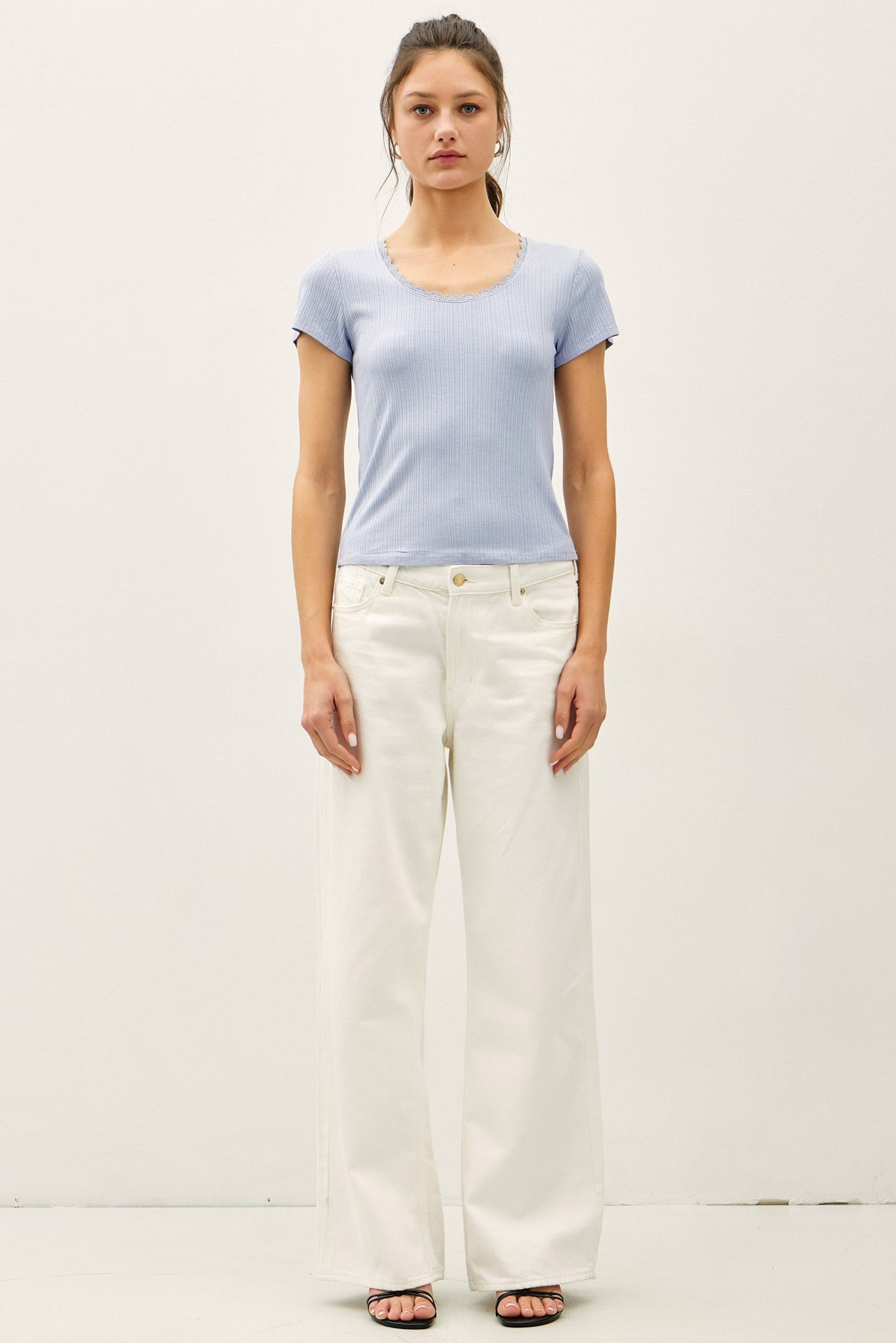  slim-fit ribbed scoop neck tee with delicate lace trim 