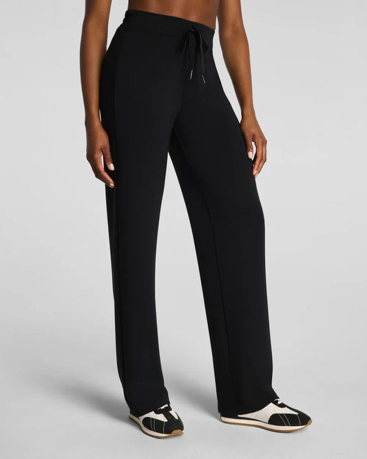 SPANX AirEssentials® Straight Leg Pant