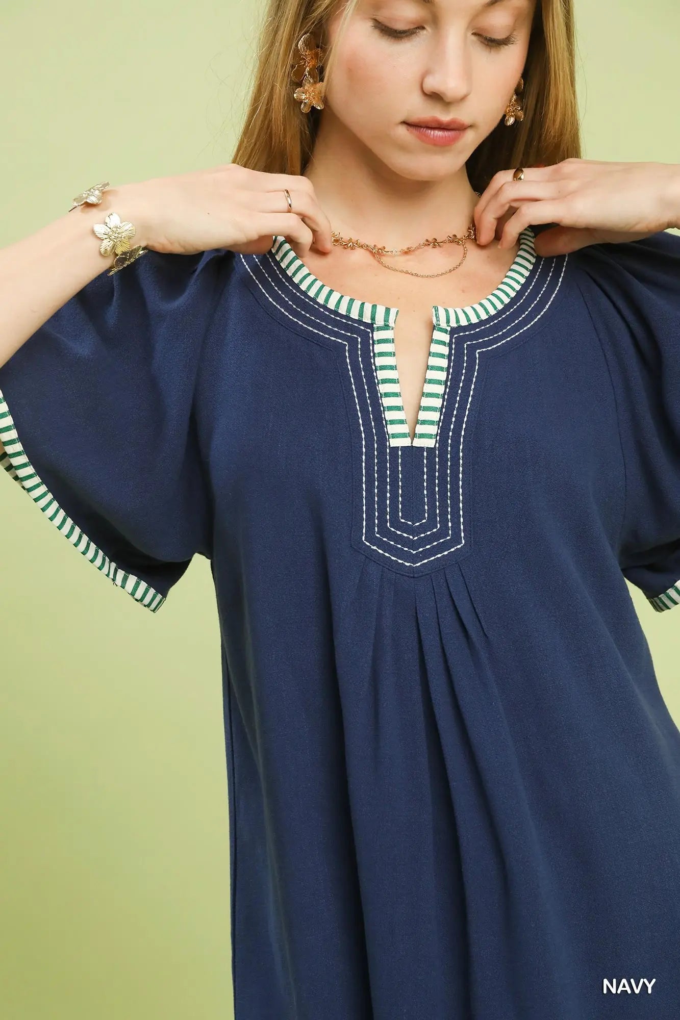 Isabell Contrast Trim Flutter Sleeve Babydoll Top