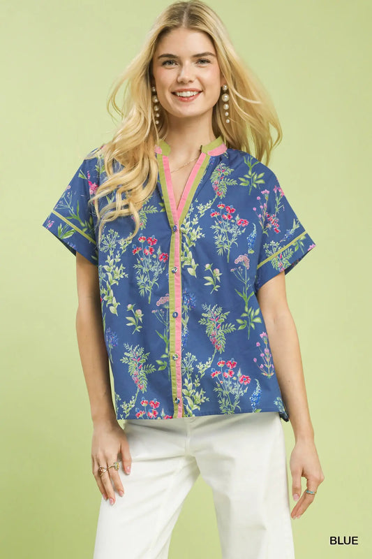 botanical floral blouse featuring contrast details and a classic button-front design