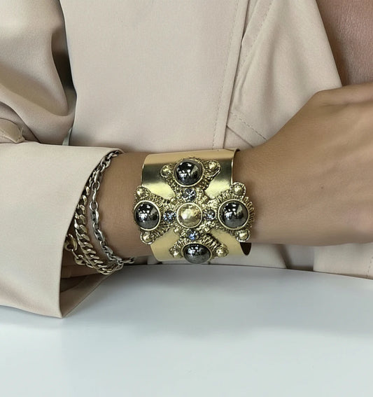 Grace Cross Cuff