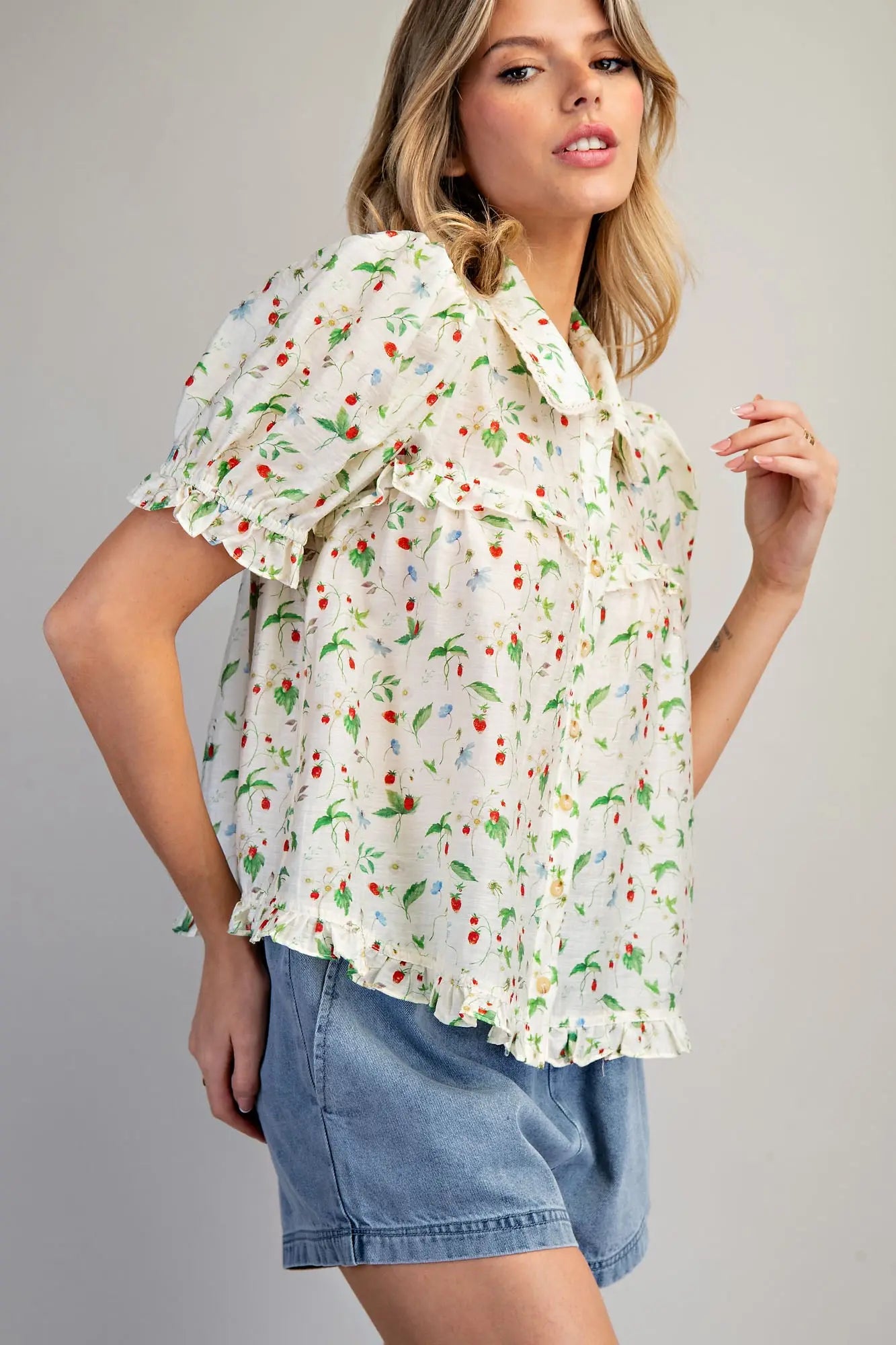 Strawberry printed ruffled sleeve blouse