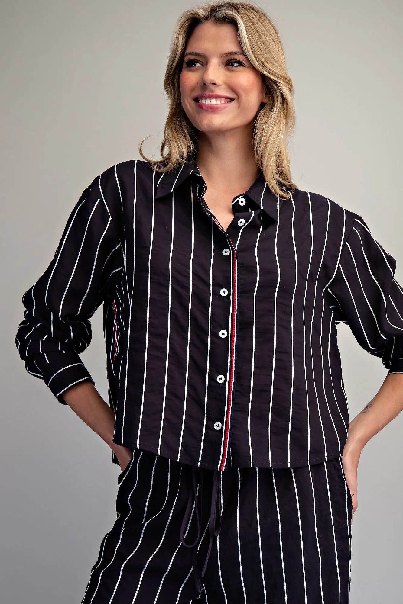 Women’s relaxed fit long sleeve striped blouse