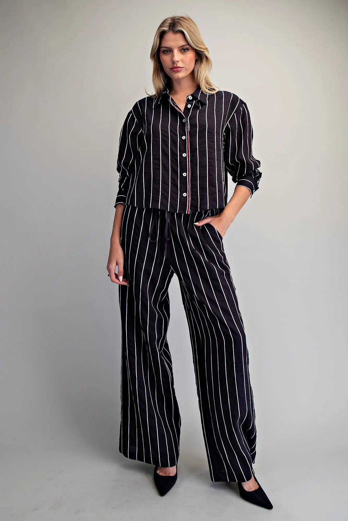 Women’s relaxed fit long sleeve striped blouse