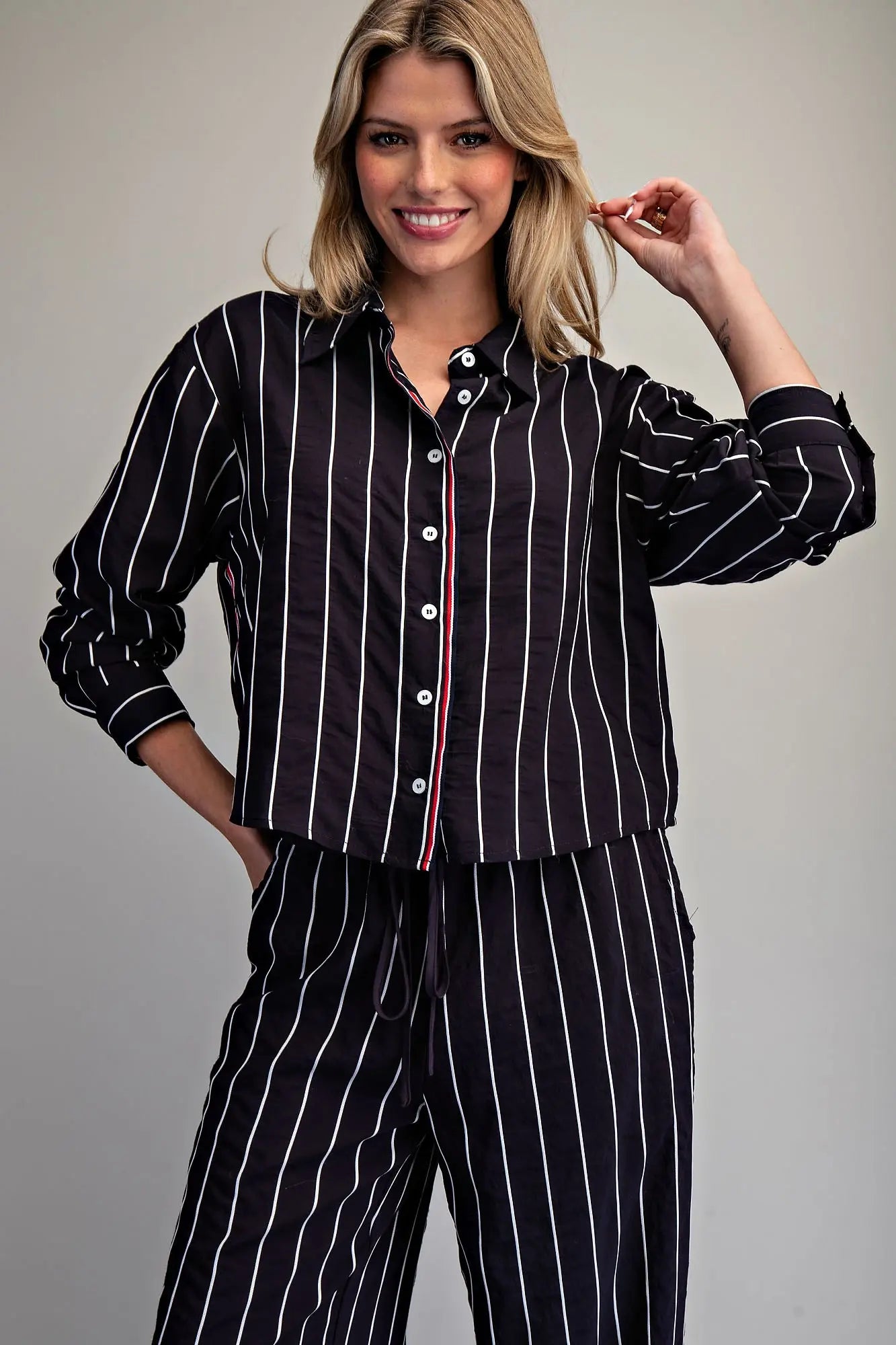 Women’s relaxed fit long sleeve striped blouse
