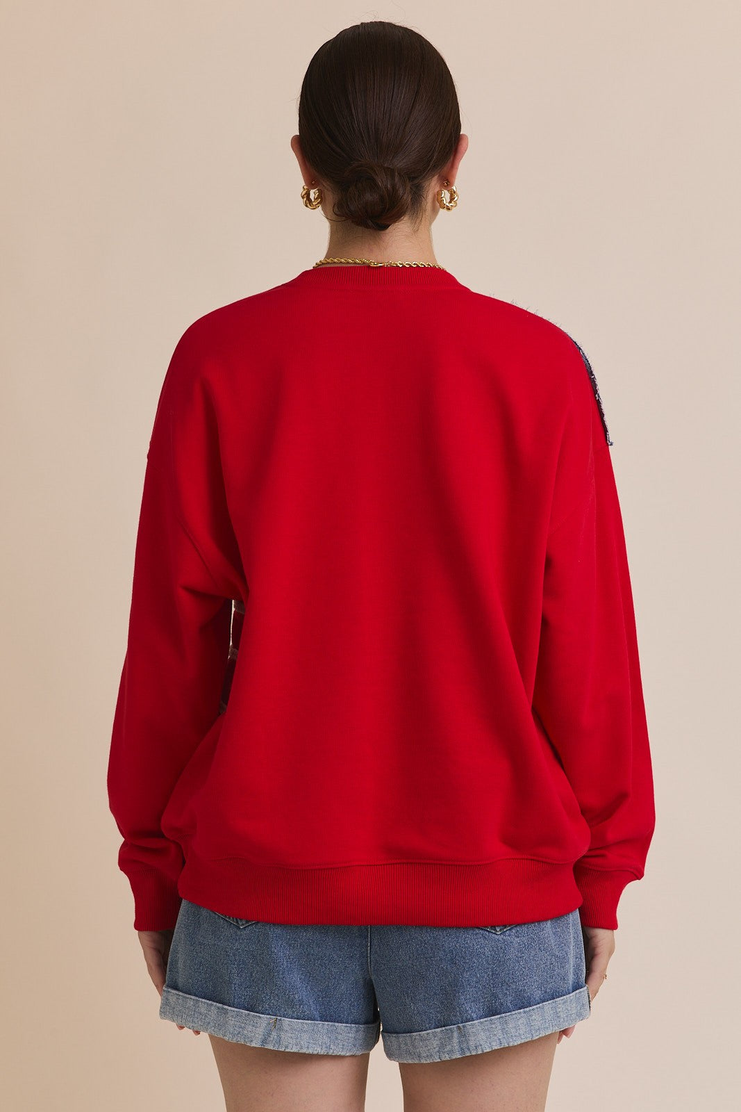 A cozy, statement-making crew neck sweatshirt featuring a bold USA flag graphic—your go-to for patriotic flair with everyday comfort.