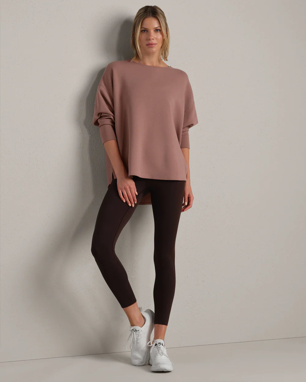 Rhone Dreamglow Pullover in Clay Mist 