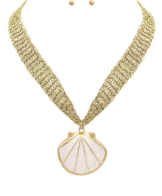Gold layered chain statement necklace with large seashell pendant
