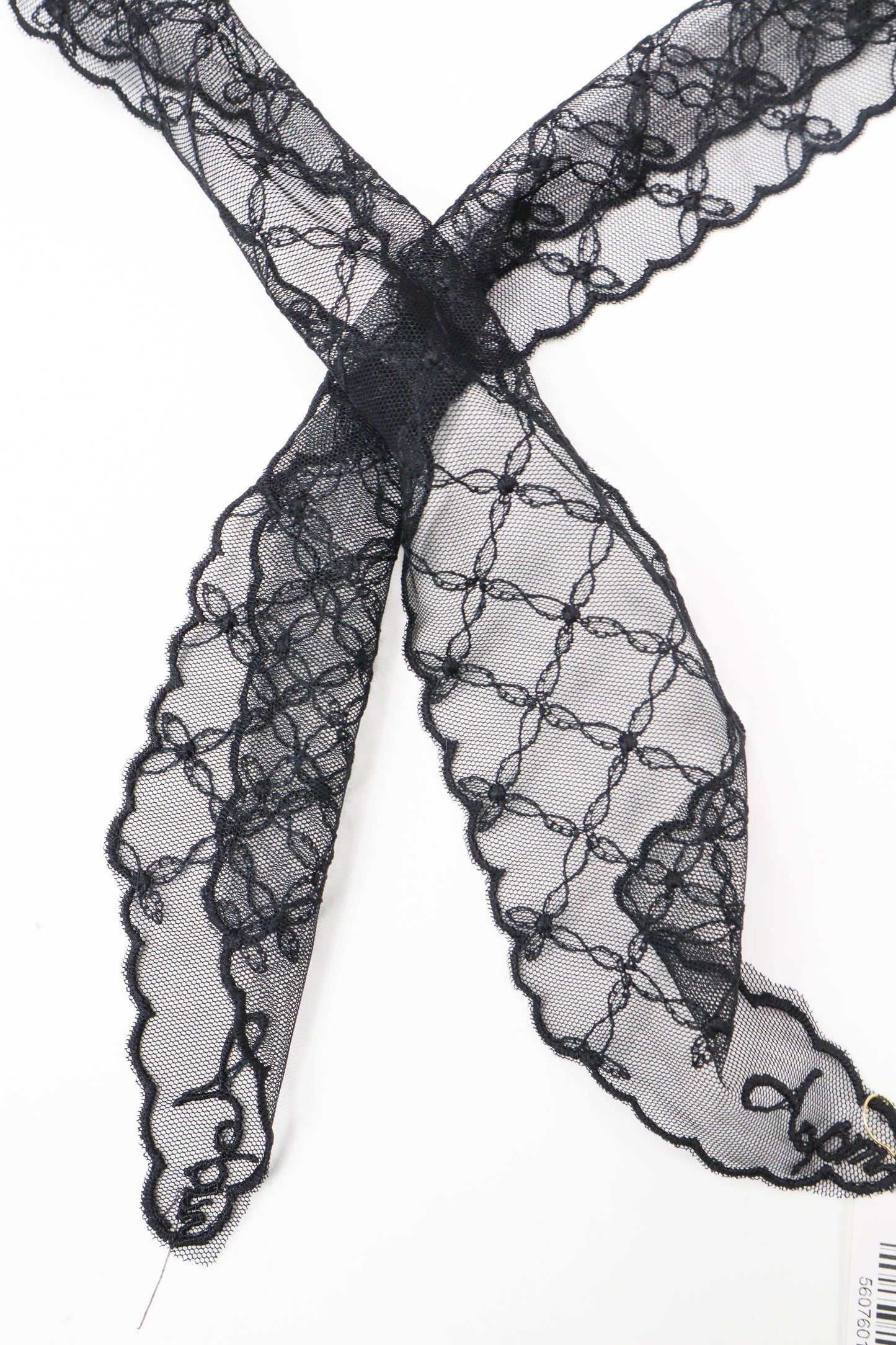Luxe Lace Ribbon Scarf