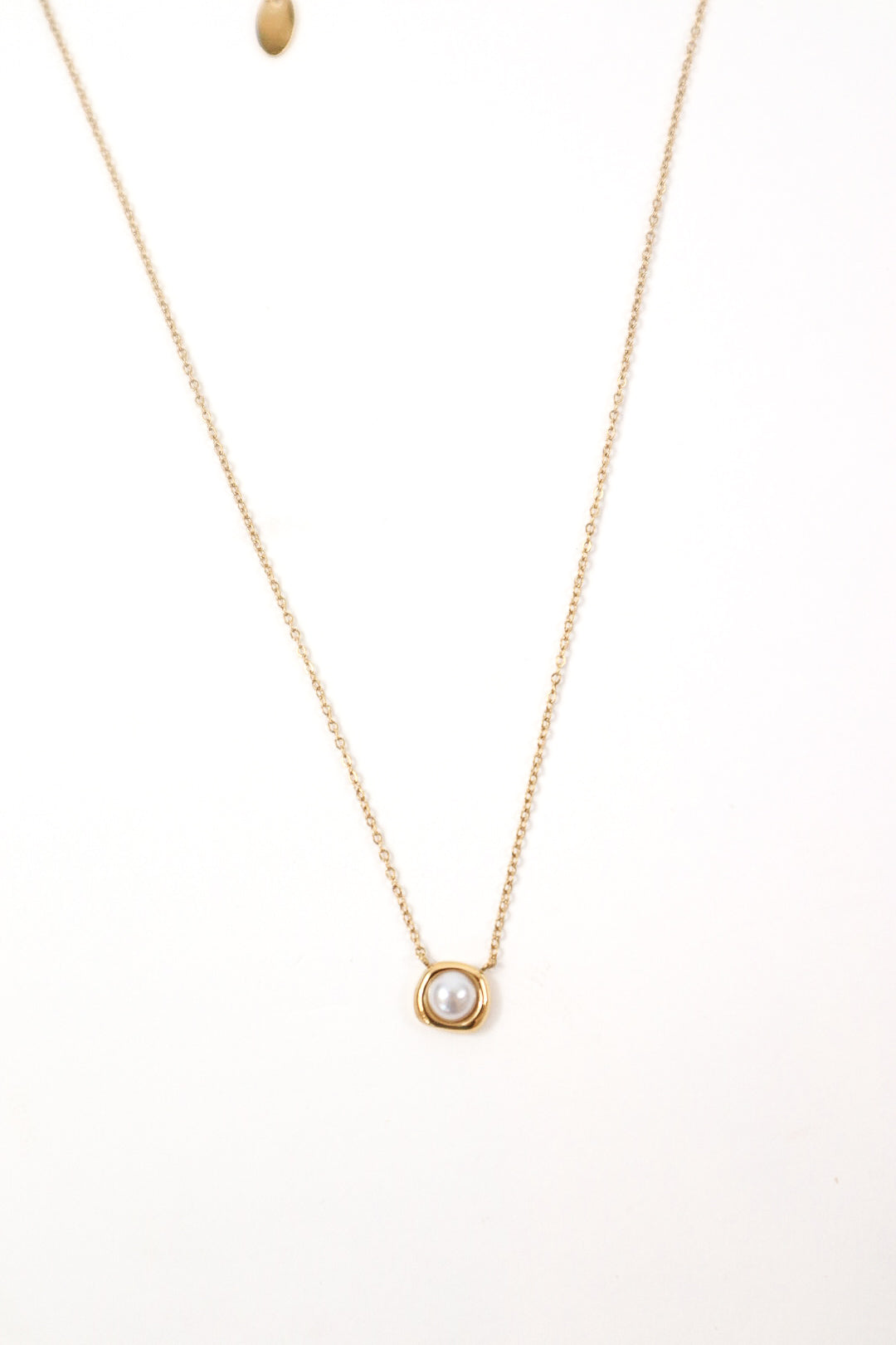 Luna Halo Pearl Necklace