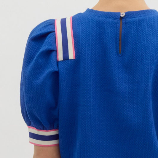 Puffed Sleeved Textured Top Detail