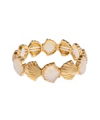 Gold and pearlescent shell-inspired stretch bracelet featuring alternating scallop designs in a chic beachy style.