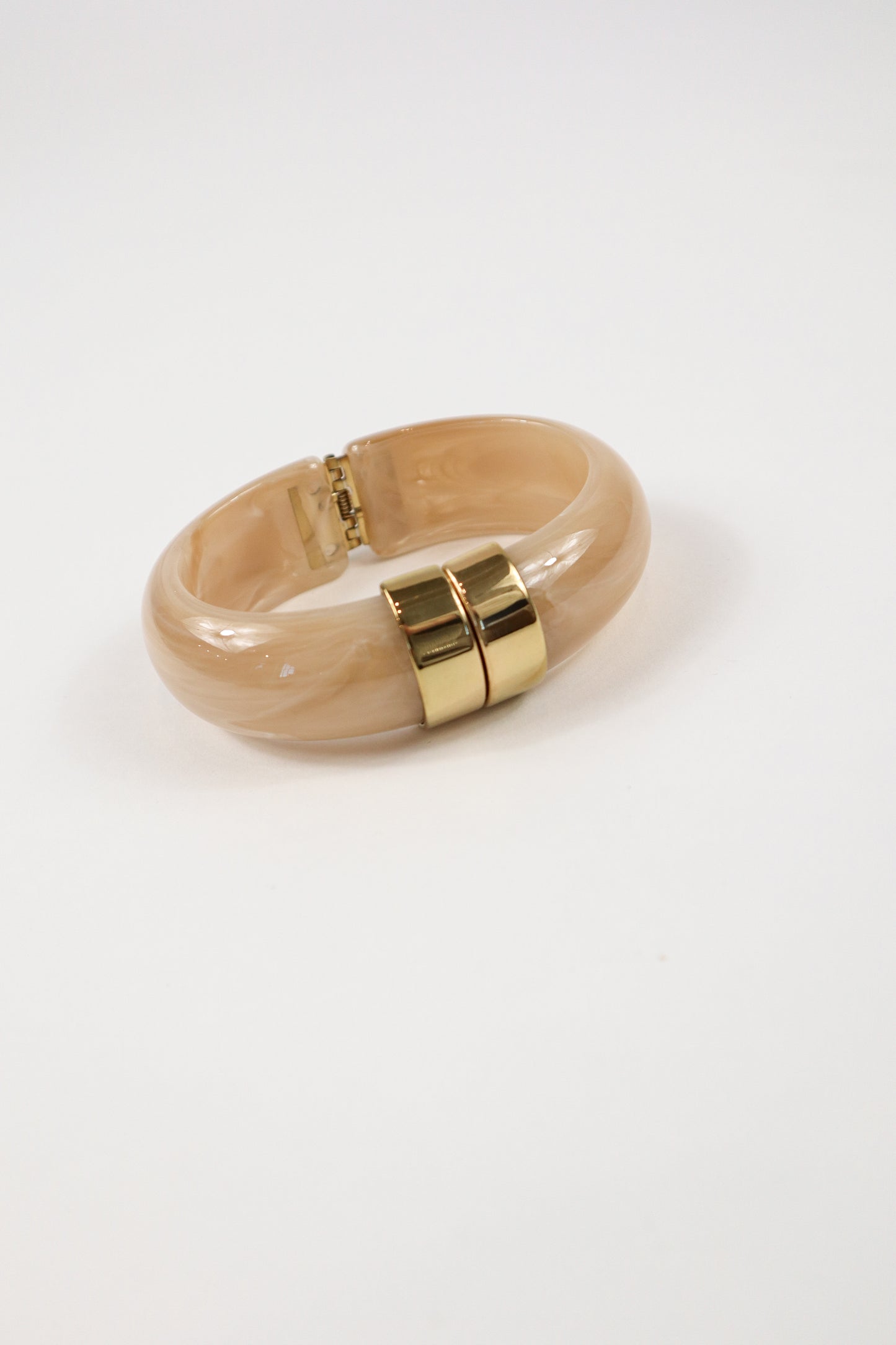 The Sienna Luxe Hinge Bangle