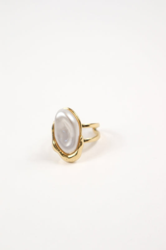 Luna Drift Pearl Statement Ring