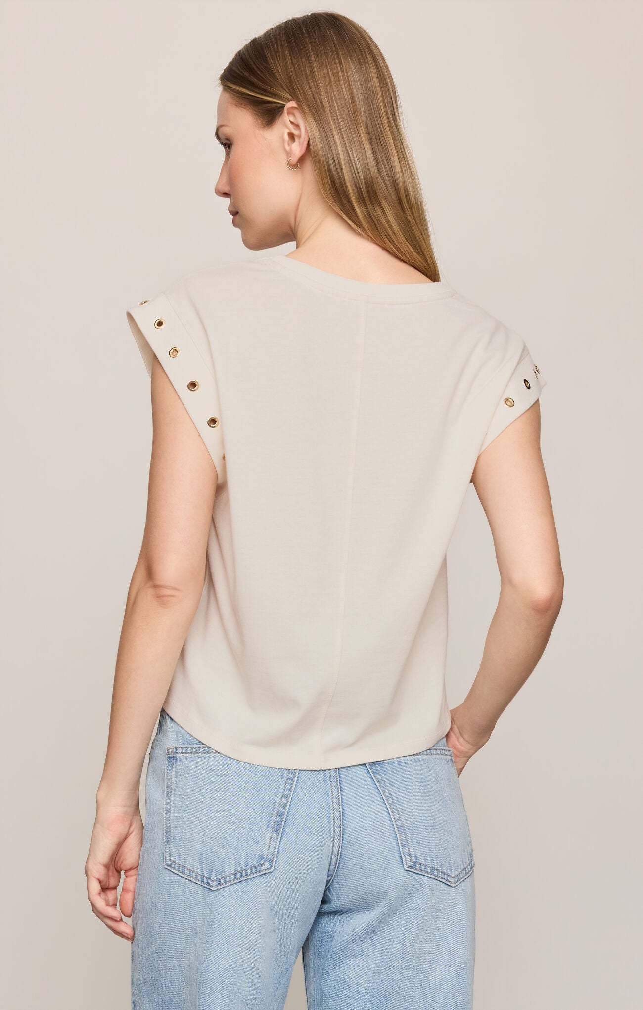 back of sandstone top with grommets