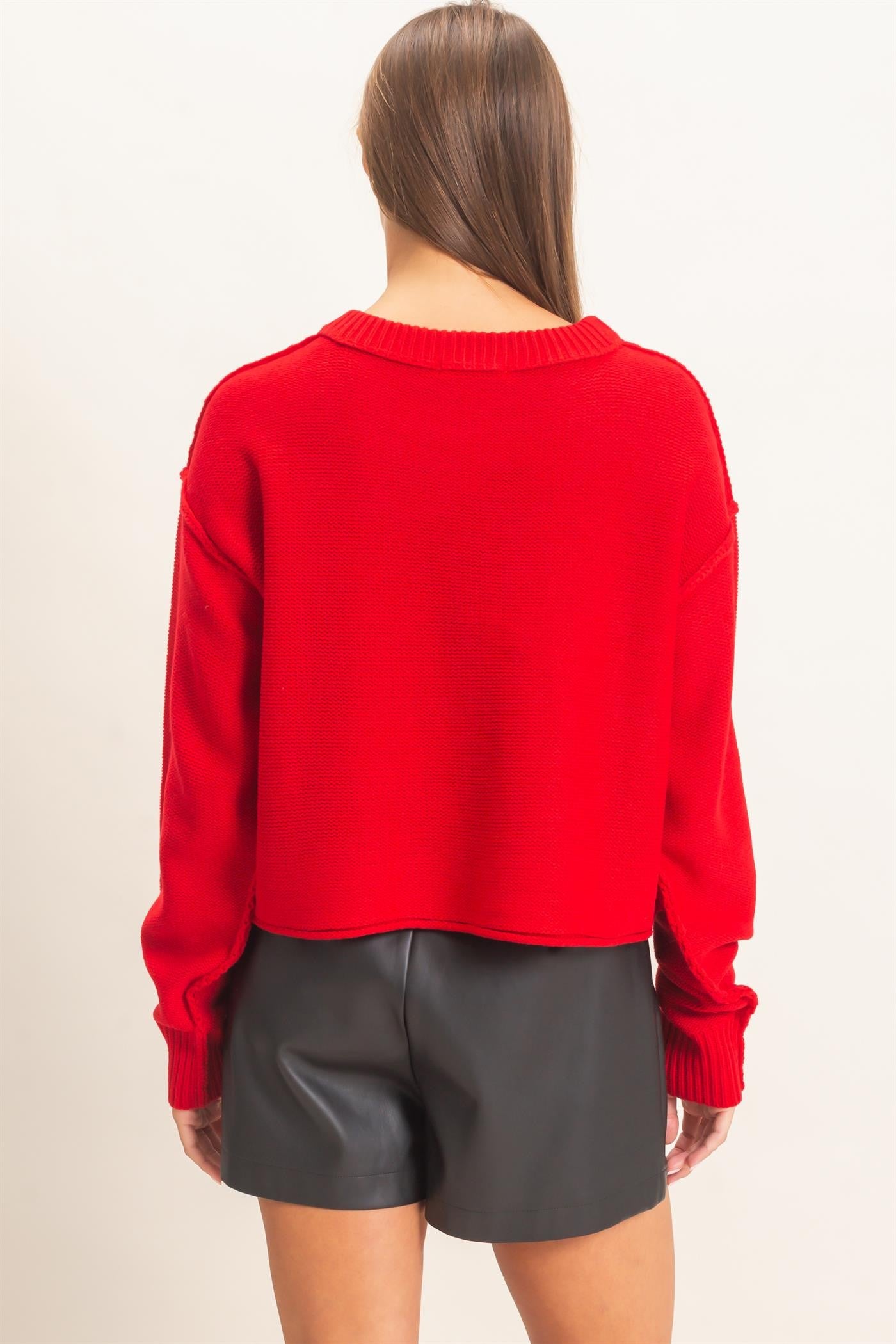 A cozy oversized sweater with relaxed drop shoulders and distinctive reverse-seam detailing for effortlessly modern everyday style.
