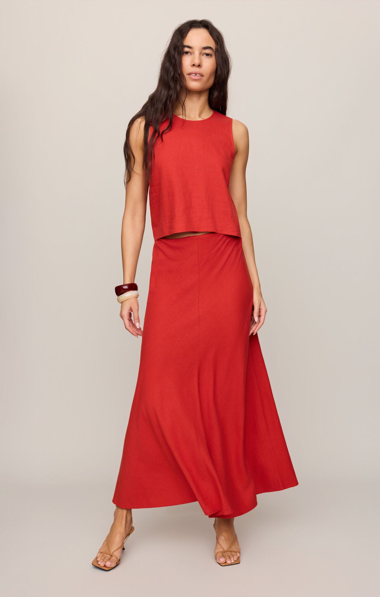 sleeveless linen Top pair with linen skirt